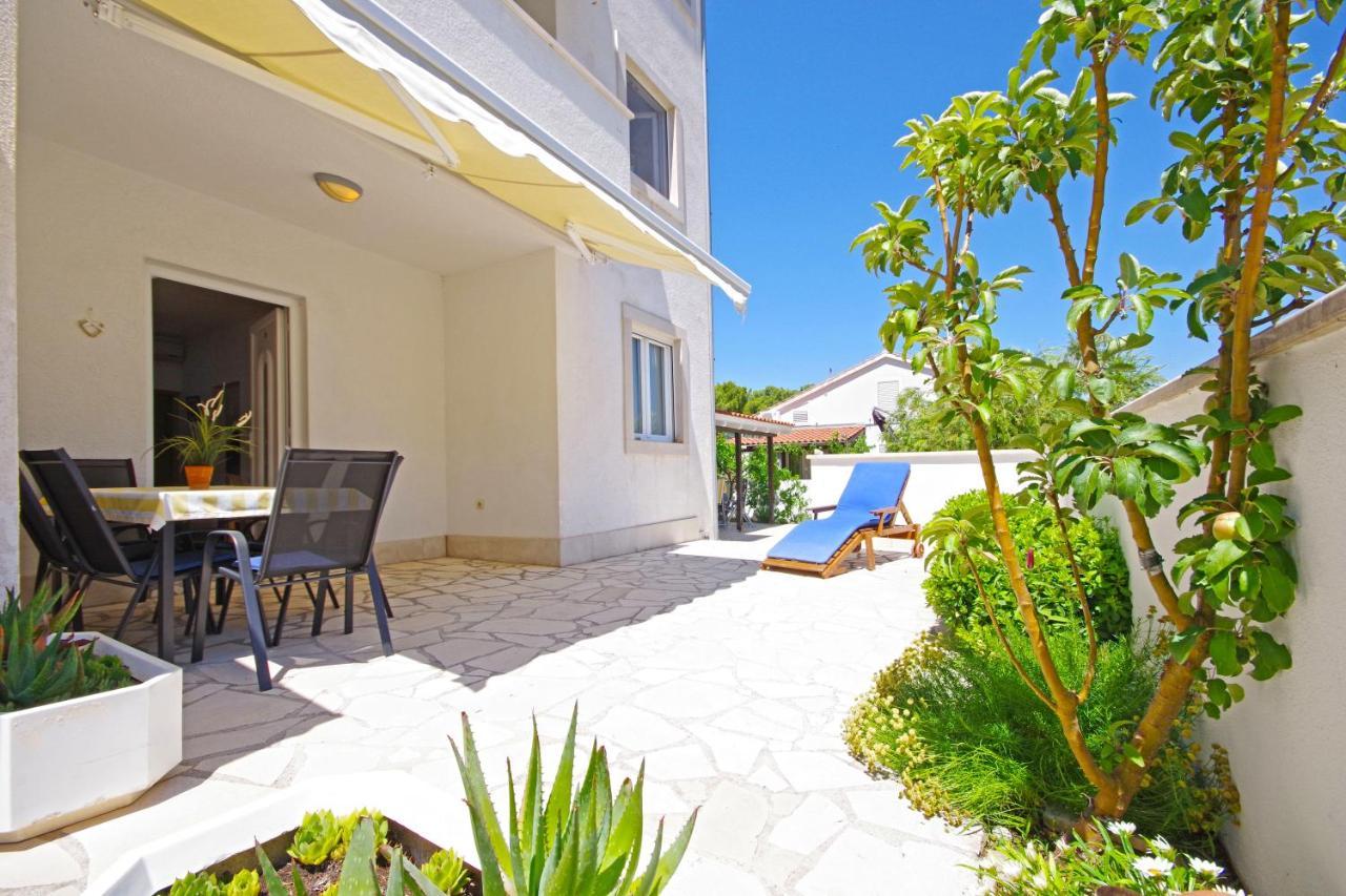 Apartments Silva Сутиван Экстерьер фото