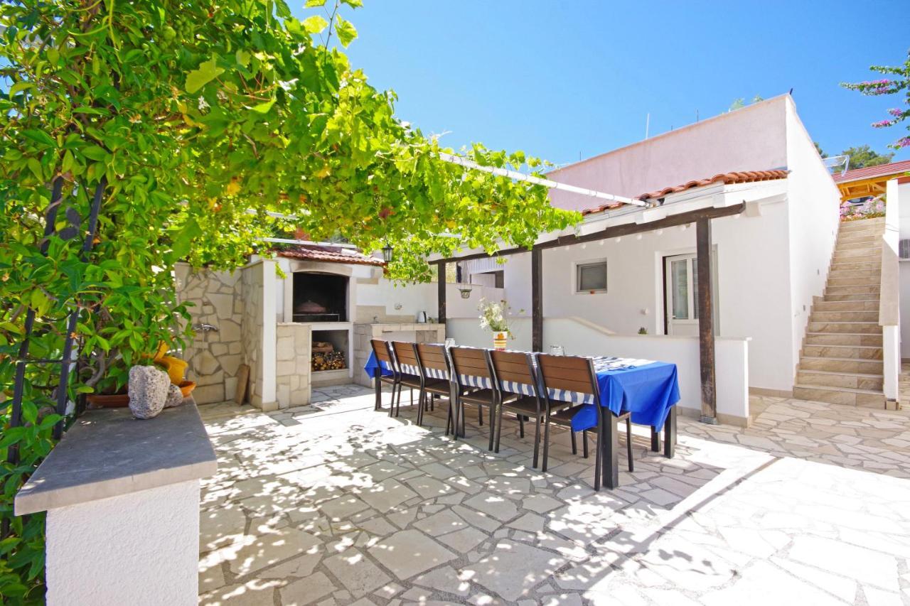 Apartments Silva Сутиван Экстерьер фото