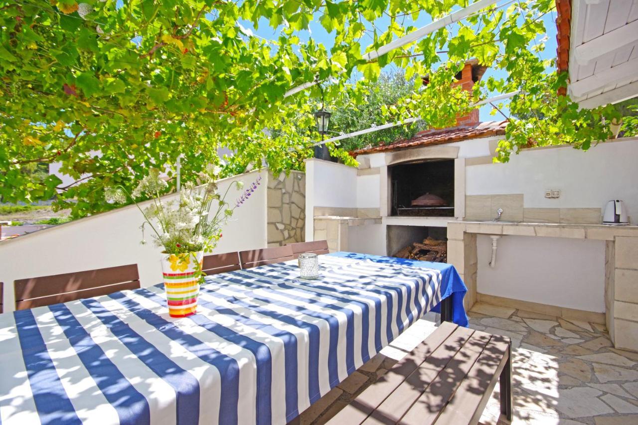 Apartments Silva Сутиван Экстерьер фото