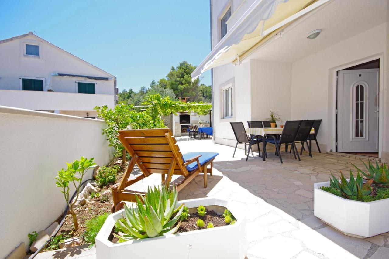 Apartments Silva Сутиван Экстерьер фото