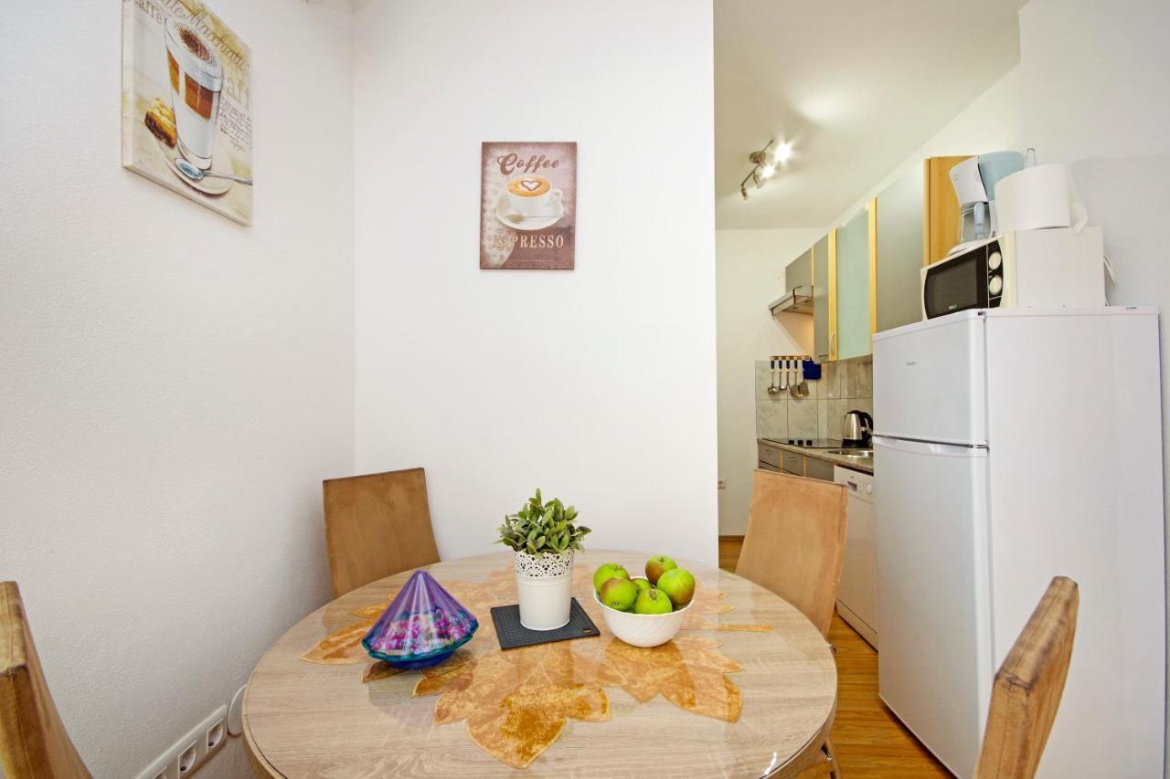 Apartments Silva Сутиван Экстерьер фото