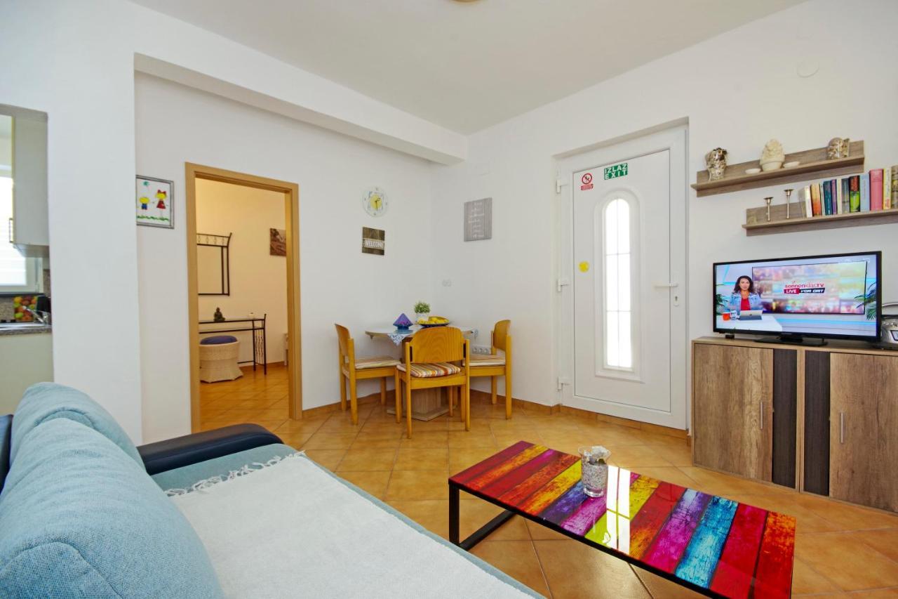 Apartments Silva Сутиван Экстерьер фото