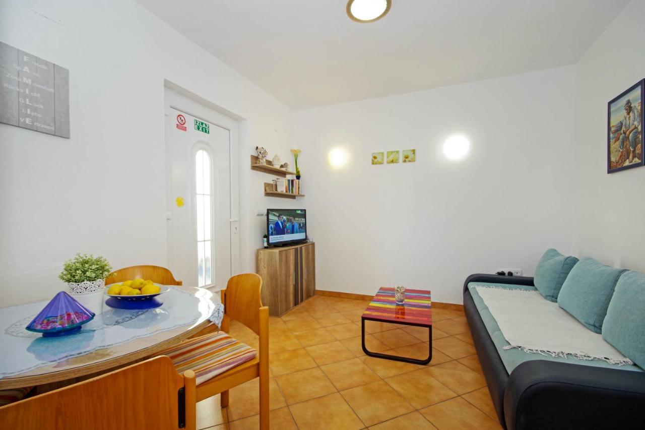Apartments Silva Сутиван Экстерьер фото