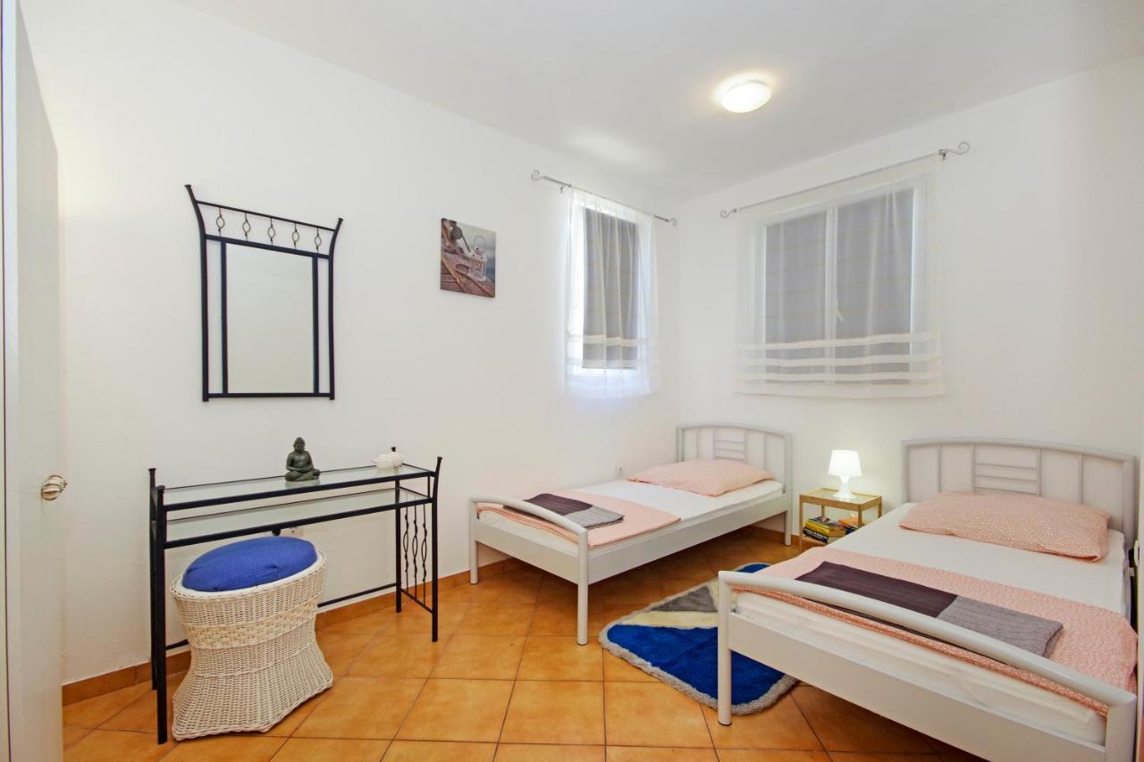 Apartments Silva Сутиван Экстерьер фото