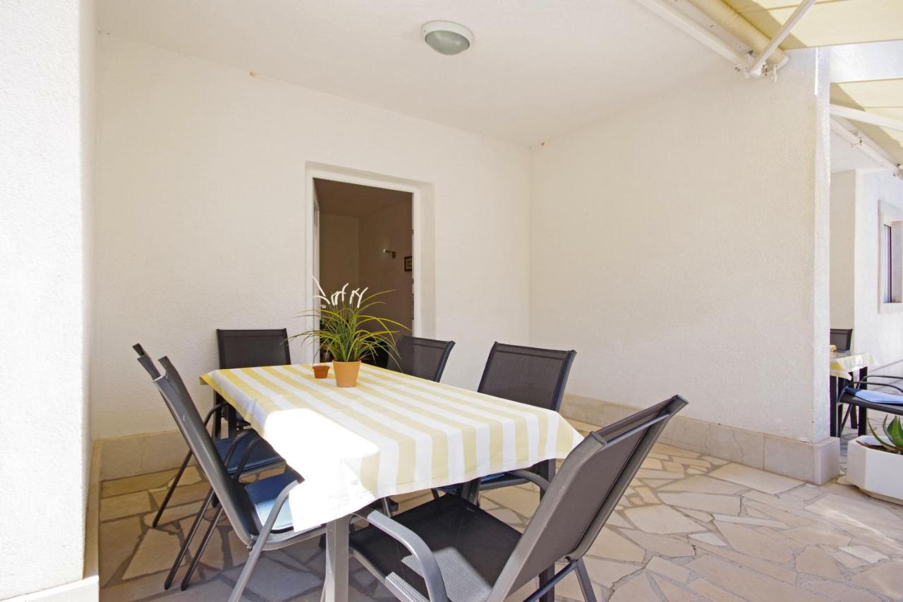 Apartments Silva Сутиван Экстерьер фото